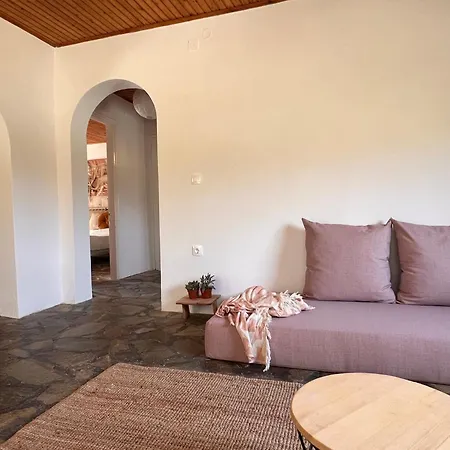 Stomio Beach House * Agioi Apostoloi (Evia)